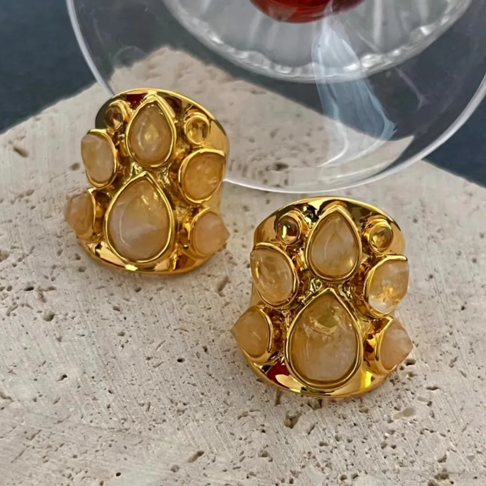 Transparent Natural Stone Crystal Ring Geometric Metal Rings Brass for Women Jewelry Light Europe America Party Gifts 250322