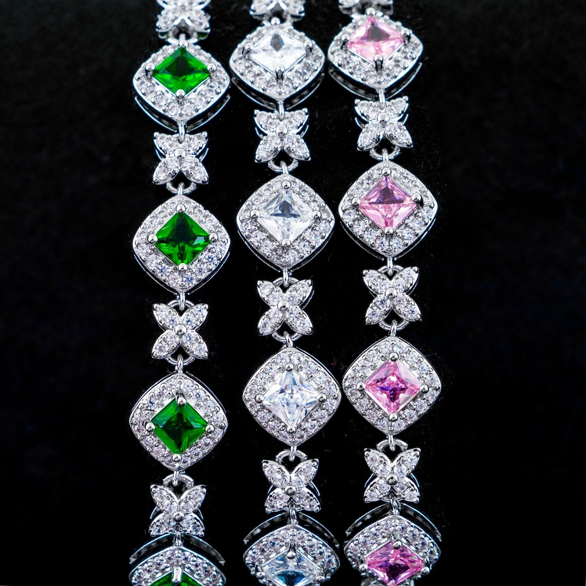 cubic zirconia womens fashionable jewelry bracelet 250326