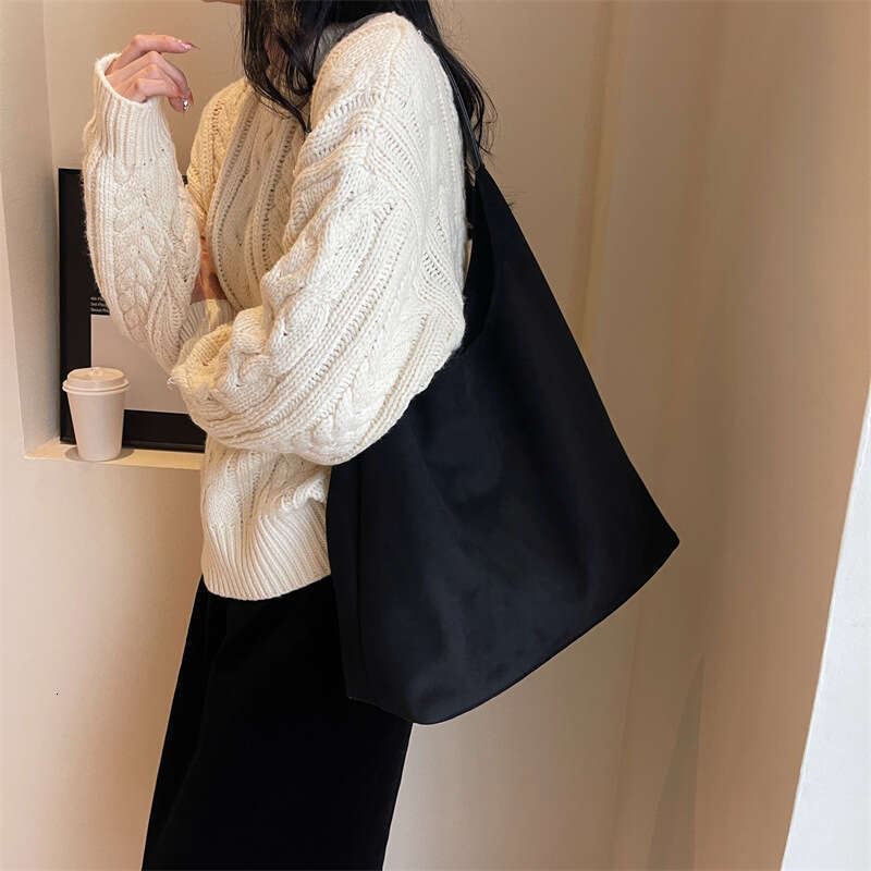 e4 Soft suede bread for women 2025 new autumn and winter popular large capacity shoulder bucket bag