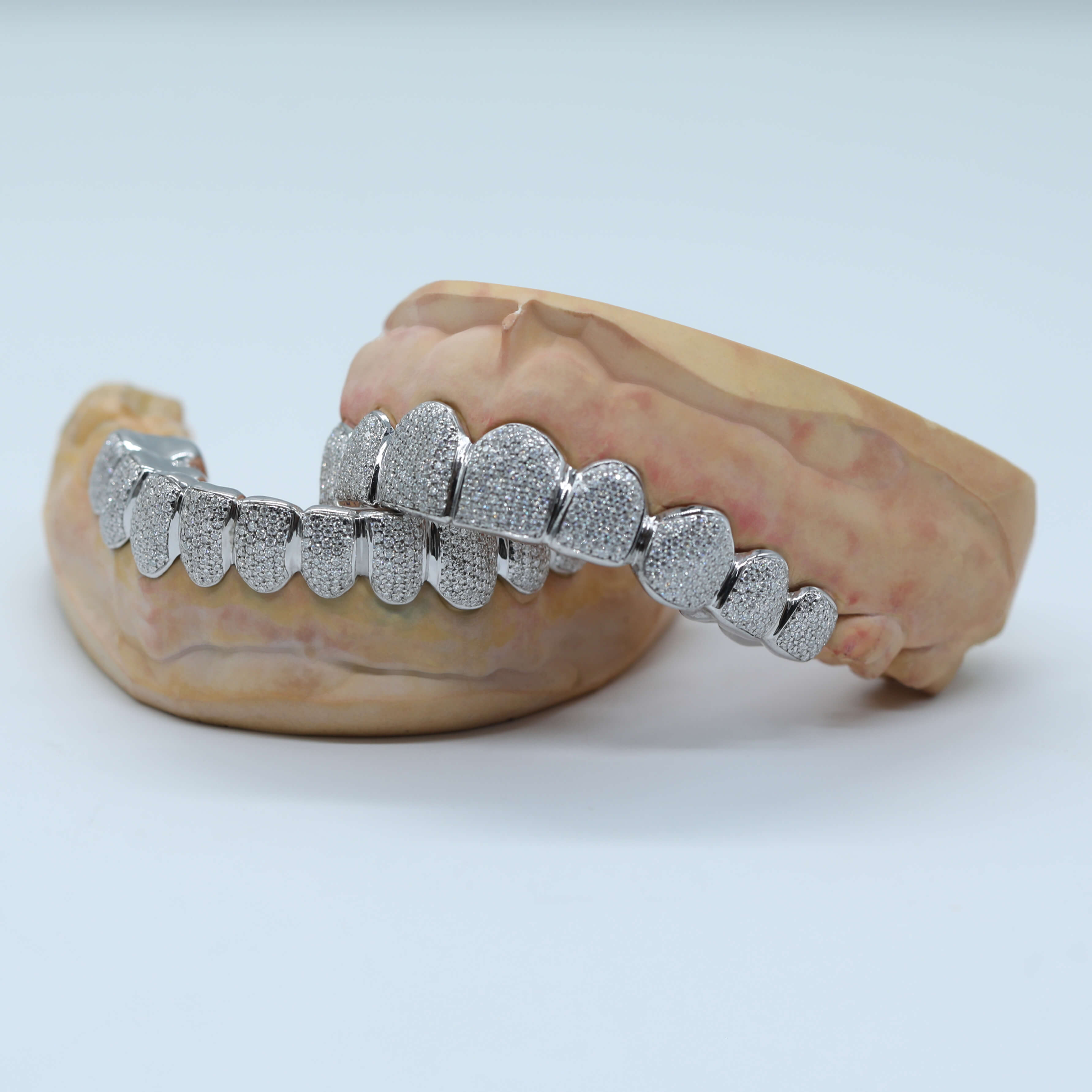 8 Teeth Hip Hop Iced Out Grillz Top Bottom Cubic Zircon Moissanite Diamond Teeth Decoration 925 Silver Dental Jewelry
