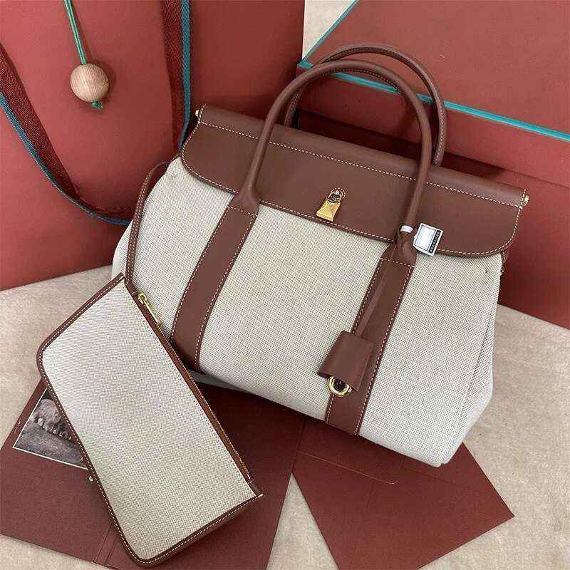 Leather Women's Fashion Handbag Matching Purse Large Capacity Multi-Functional Travel And Commute Bag