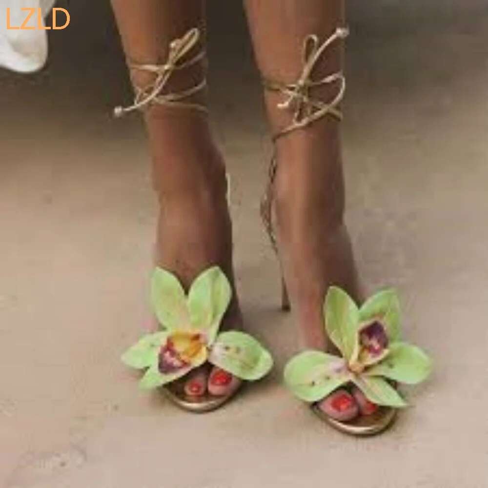 Summer Beautiful wer Strap Roman 2025 New Open Toe Sexy Catwalk Stilettos Fashion Ladies Party Casual Sandals