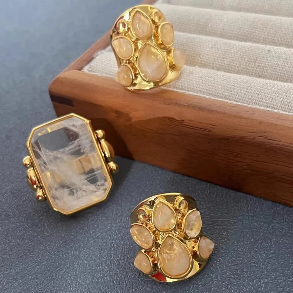 Transparent Natural Stone Crystal Ring Geometric Metal Rings Brass for Women Jewelry Light Europe America Party Gifts 250322