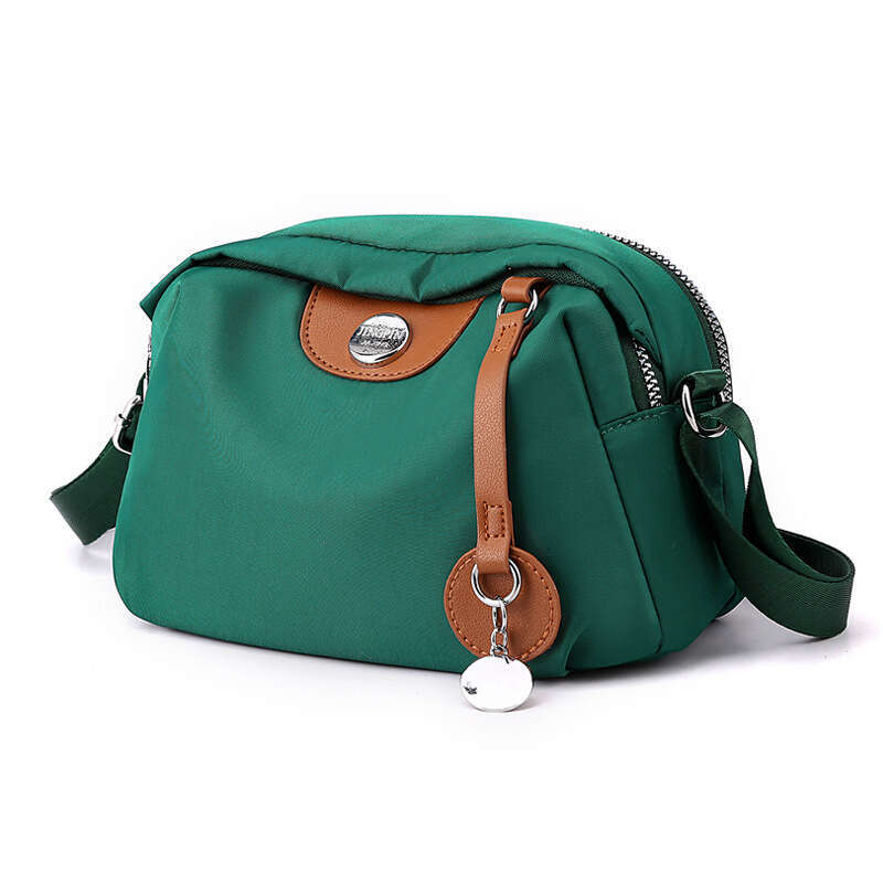 New Women's Nylon Shoulder Simple Contrast Color Large Capacity Crossbody Casual and Lightweight Middle aged Mom's Bag