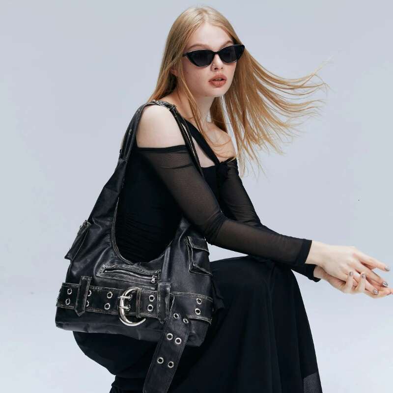 Designer Belt Buckle Women Handbag PU Rivet Multiple Pockets Y2k Large Capacity Shoulder Bags Big Vintage Shopper Totes