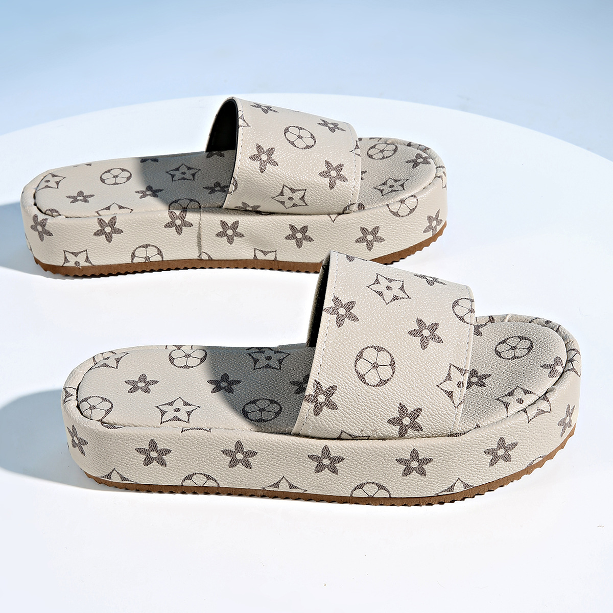 Free shipping women sandals beige black silver dark brown thick bottom nonslip comfortable indoor casual slippers