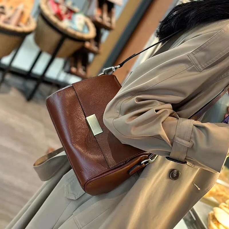 Women's Cowhide Genuine Leather Versatile Shoulder Bag Female Designer Handbags Ladies Soft Retro Crossbody Underarm Bags
