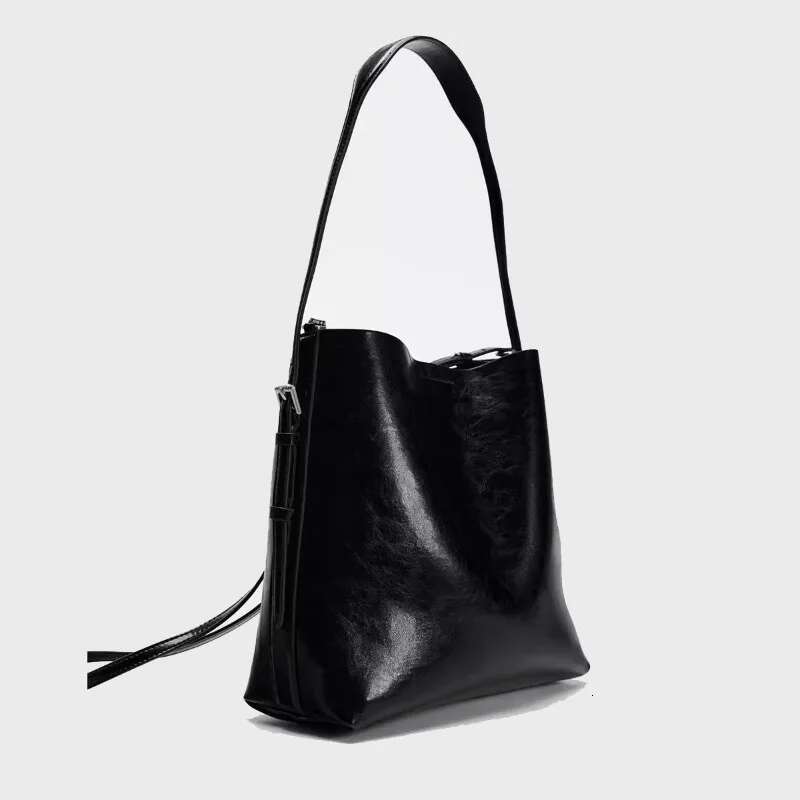 Bucket Shoulder Side Bags For Women 2025 Female Designers Trend Leather Crossbody Bag Purses And Handbags