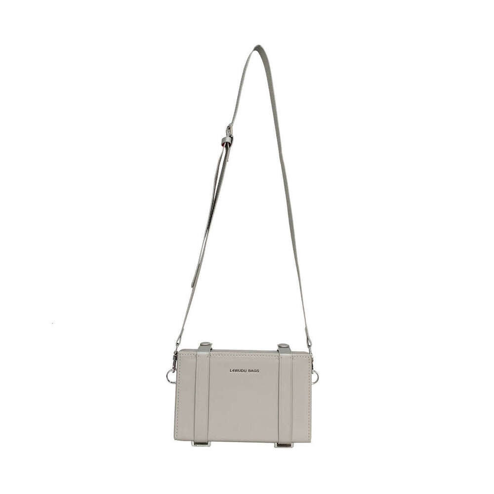 d1 Single and women's fashion trend, box silver crossbody personalized backpack, small square men's shoulder bag, trend