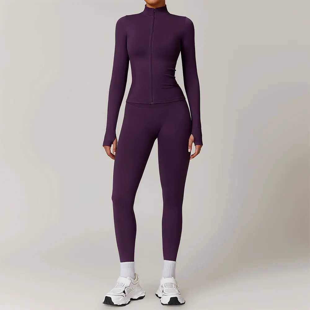 Womens seamless yoga set 2PCS exercise set sportswear gym clothing fitness long sleeved jacket high waisted leg sportswear W250326