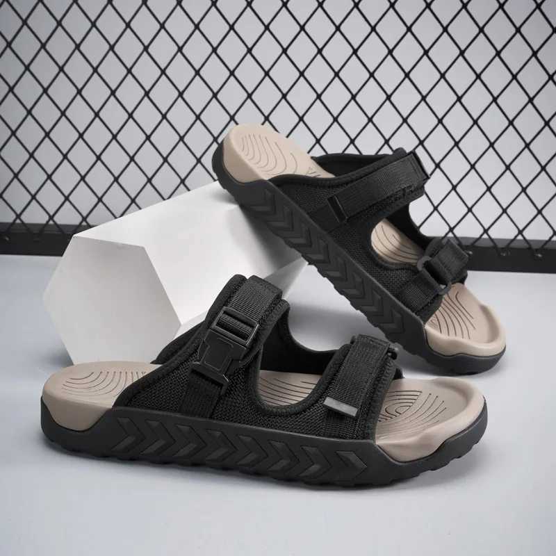Mens sports slippers outdoor thick soled breathable slippers beach sandals summer casual shoes mens comfortable sandalsXJ250326