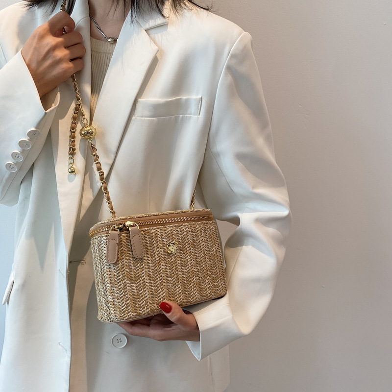 Women's small straw bag fragrance new woven tote box bag beach shoulder crossbody bag 2025s hot