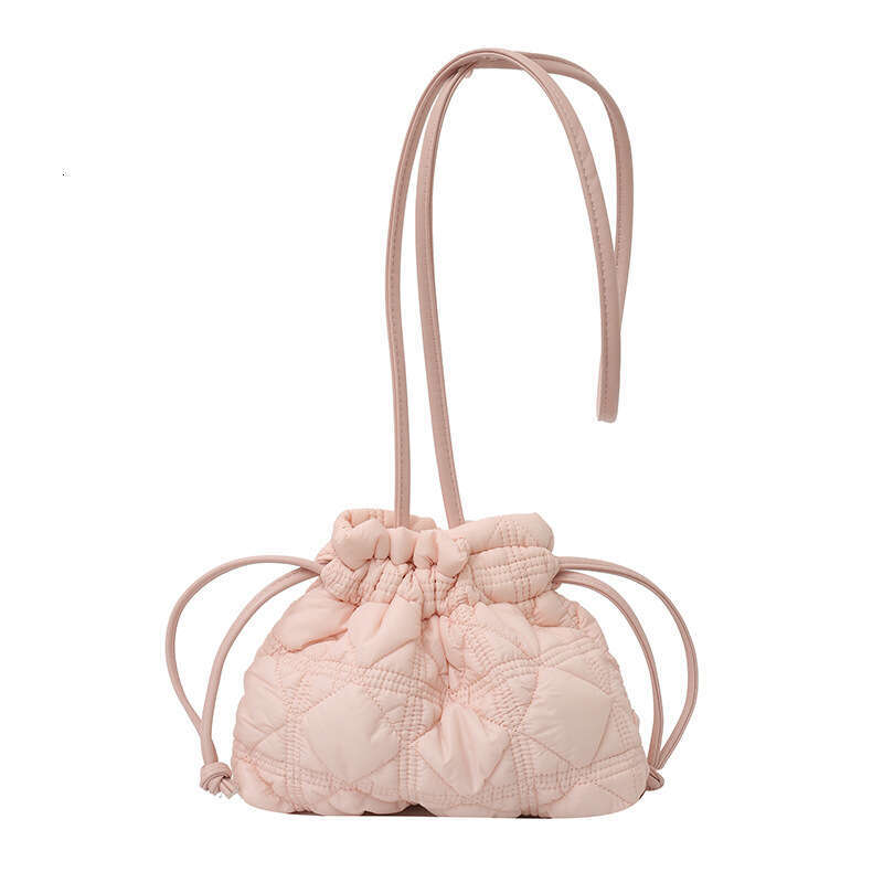 Simple diamond grid drawstring mouth pleated water bucket for women, nylon cloud single shoulder crossbody bag, lightweight dumpling bag