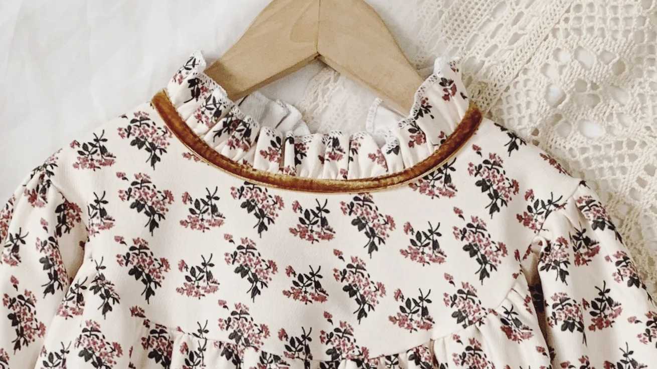 Autumn baby girl dress Japanese and Korean childrens floral clothing temperature long sleeved retro princess dress childrens casual dress W250326
