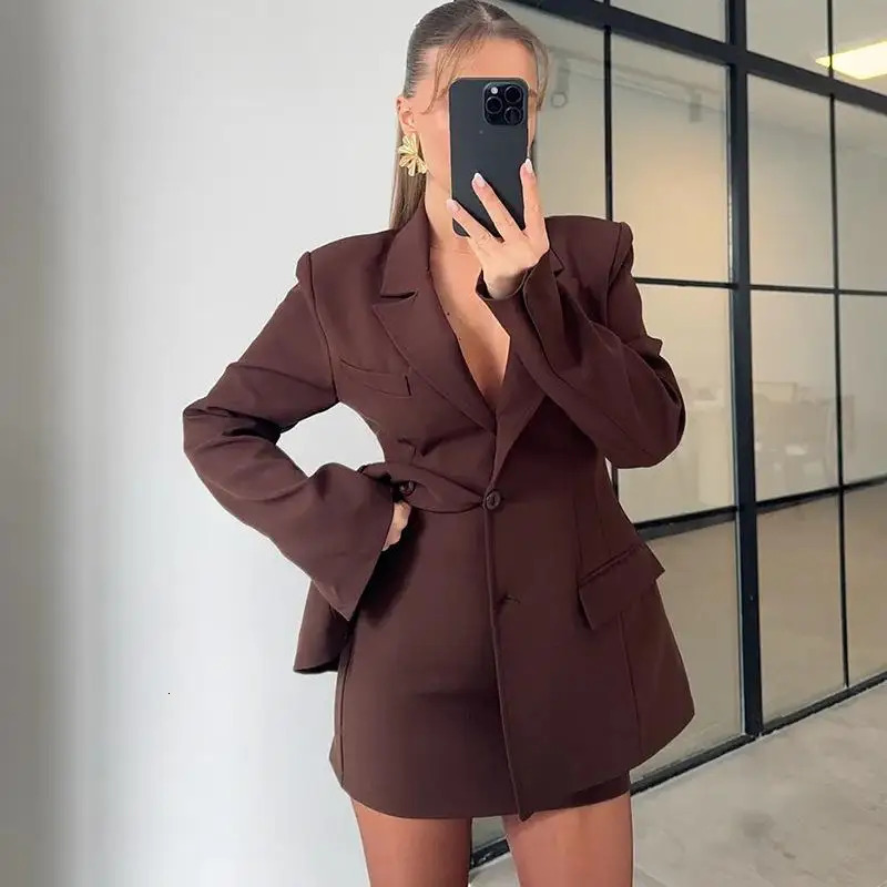 Womens shoulder pad jacket set fashionable brown pleated waist elegant commuting office womens professional 250318