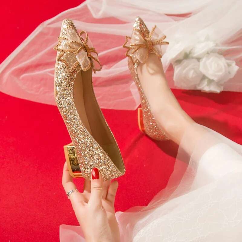 2025 Summer New Women's Shiny Gold Bridal Crystal Bow Designer Fashion Flat Shoes