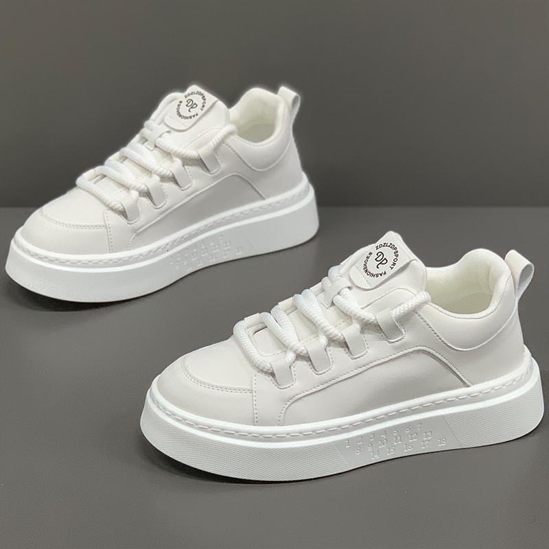 Light Luxury Designer Shoes 2025 Spring New Breathable Black And White Men's Fashion Multi Functional Thick Soled Sports And Leisure Board Shoes 