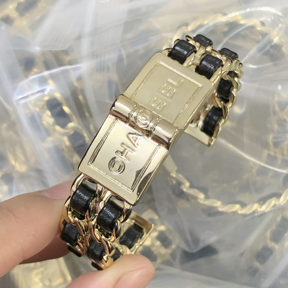 Designer Bangle Top Quality Love Gift Women's Romantic Fashion Accessories Wedding Party Jewelry Crystal Letter Copper Bracelet success8826