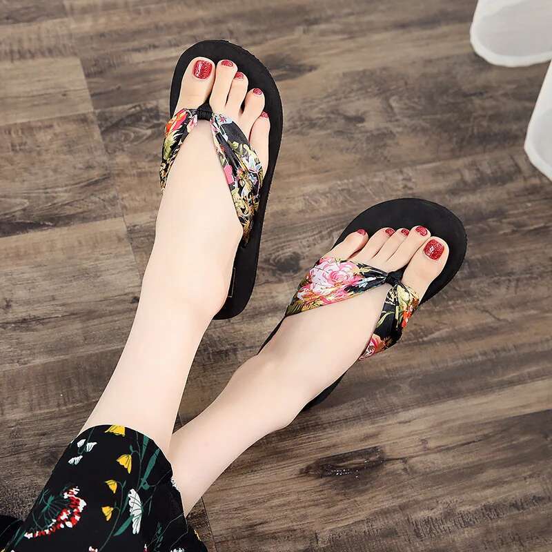2025 Summer New Flip up Beach Shoes Casual Shoes Outdoor Wedge Designer Fashion Sandals Summer Women's Shoes Casual Slippers