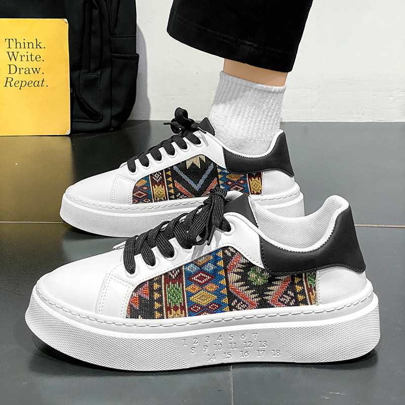 2025S New Trend Designer Men S New Spring Niche Trend Casual Board For Teenagers With Thick Leather Surface High Sole Bread And Trendy Shoes