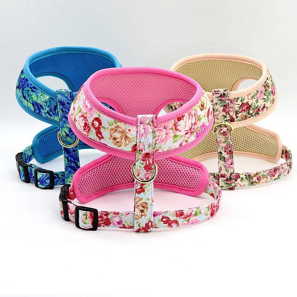 Cute printed dog harness set soft mesh pet small dog cat harness adjustable walking lead suitable for small and medium-sized dogs cats Chihuahua X2503