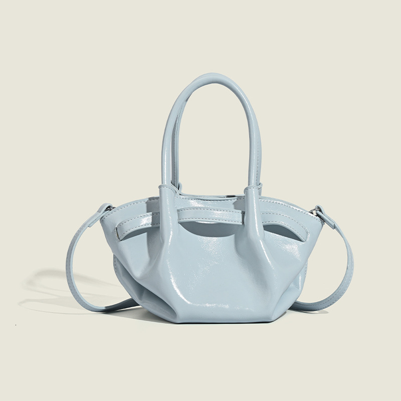 Oil Wax Skin Casual Dumpling Bag Female 2025 Spring New Commuter All Hand Crossbody Bag