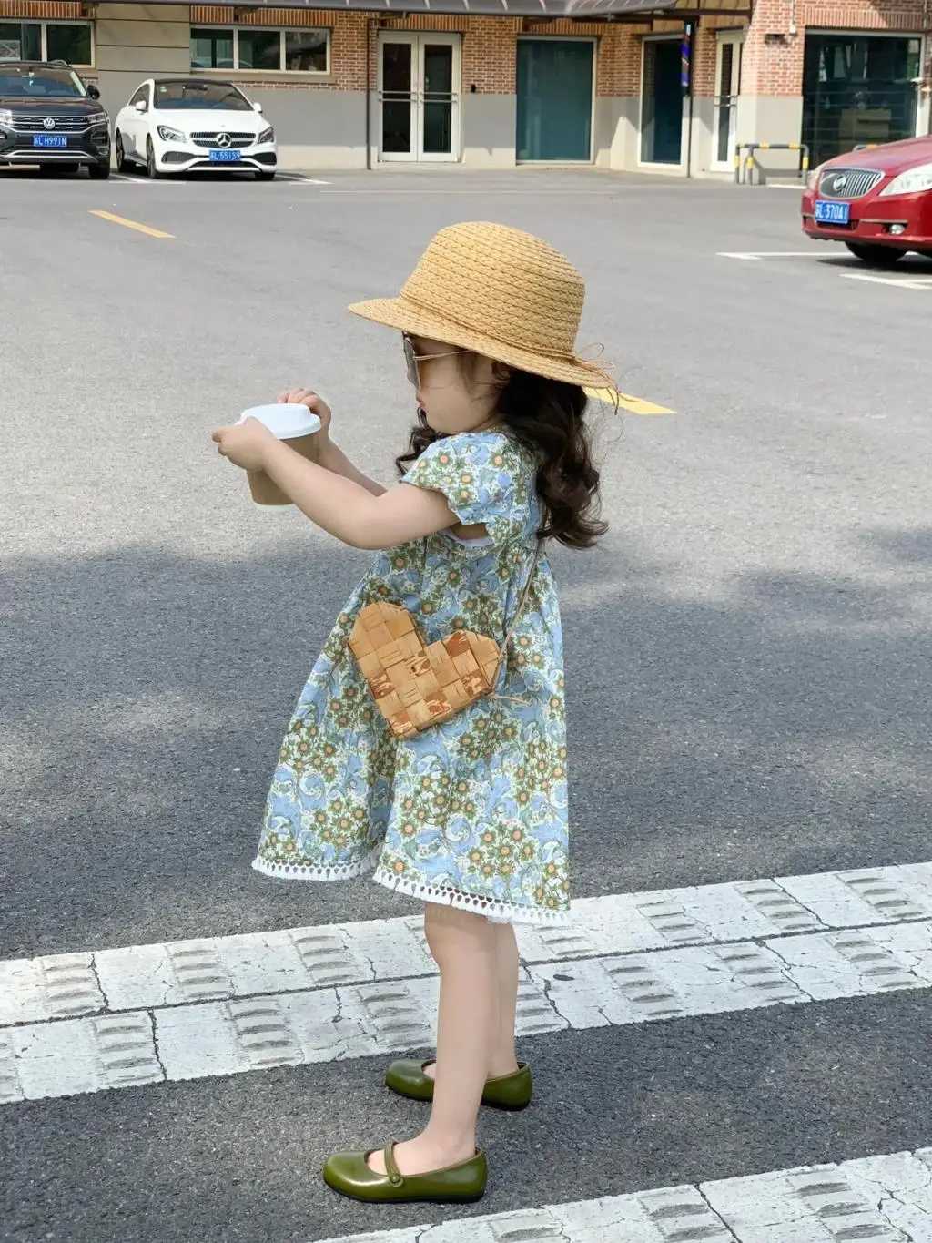 2025 Summer Children Girls Dress Blue Floral Printed Princess Baby Girls Dress Casual Loose Short Puff Sleeve Toddler Girl Dress W250326