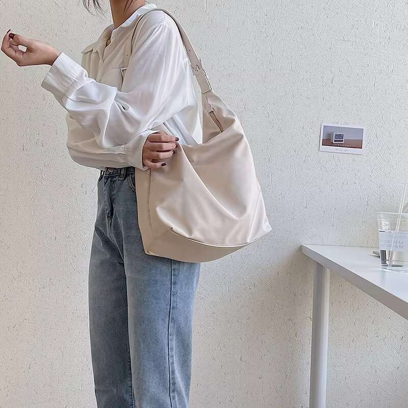 New design nylon large capacity fashionable solid color soft shoulder women's bag simple Korean handbag
