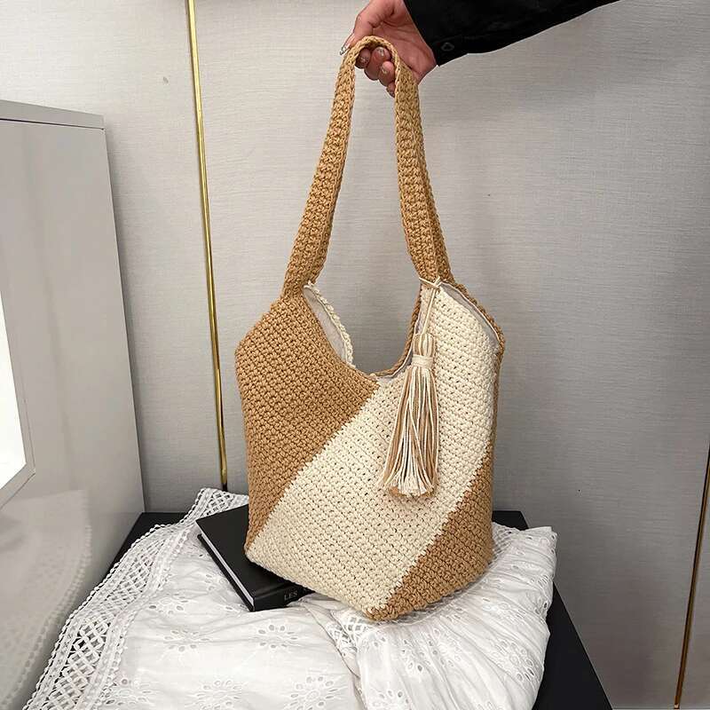 Large Capacity Woven For Women's Summer 2025 New Color Blocked Shoulder Bag, Versatile Vacation Beach Bag Paquete