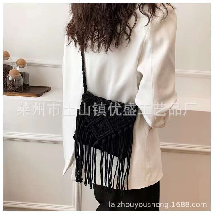 Crossbody Handmade Cotton Rope Knitted Tassel Beach Women's Grass Woven Single Shoulder Bag