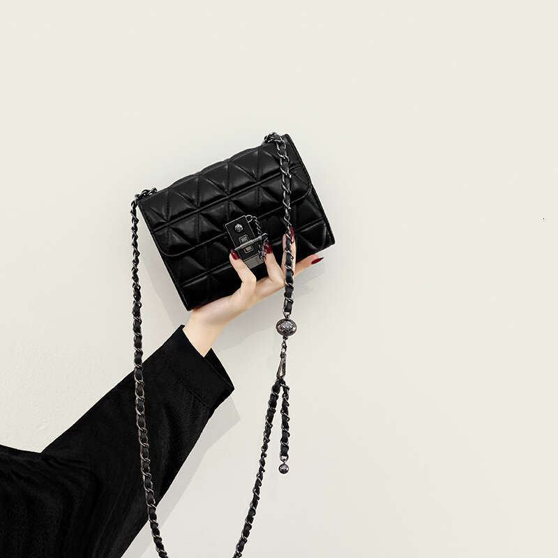 c5 High end Women's Summer 2024 New Small Mouth Red Crossbody Mini Chain Bag