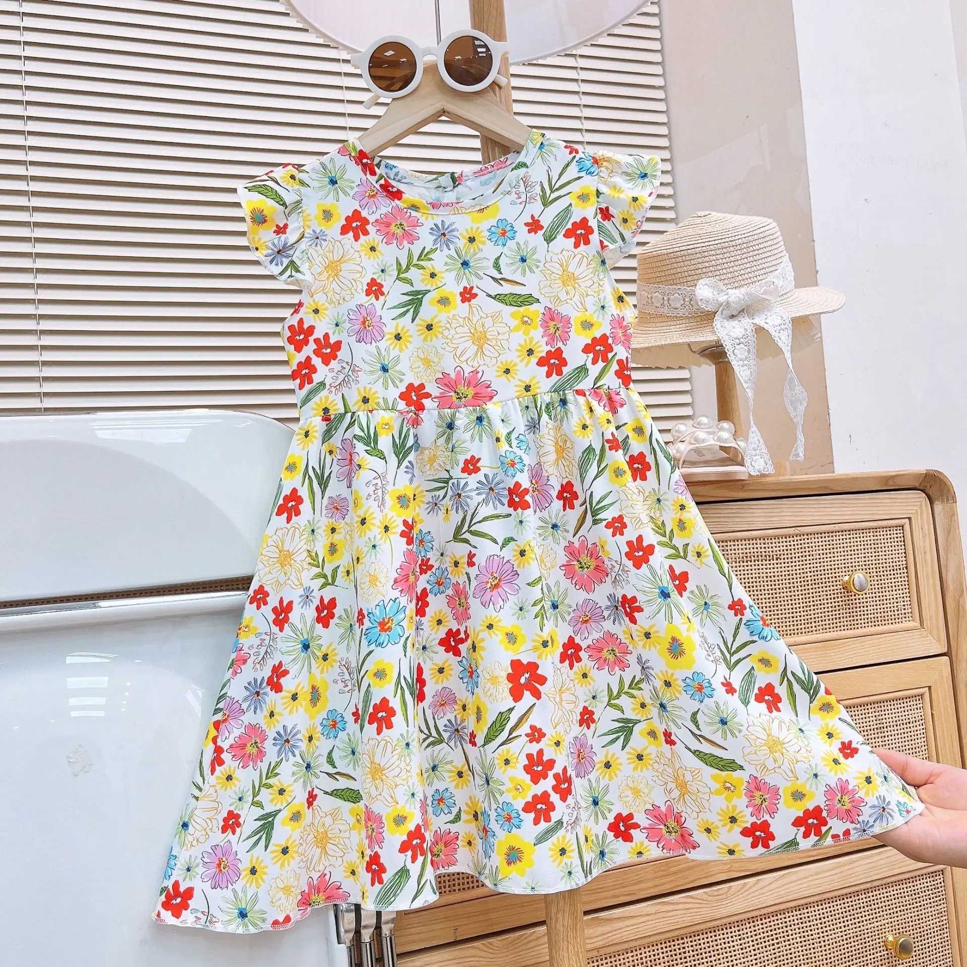 New fashion floral princess dress for girls in summer with pleated sleeves suitable for toddlers and children W250326
