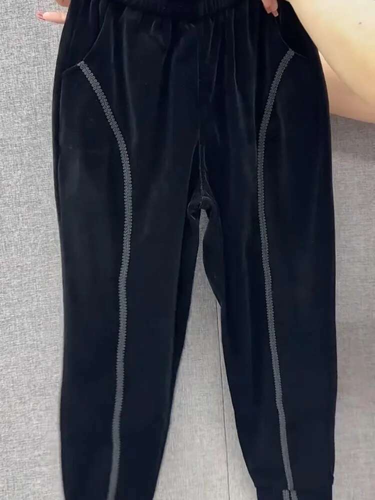 2024 Autumn And Winter New Retro Buckle Nine Point Veet Women's Korean Version High Waisted Versatile Harem Pants Trend