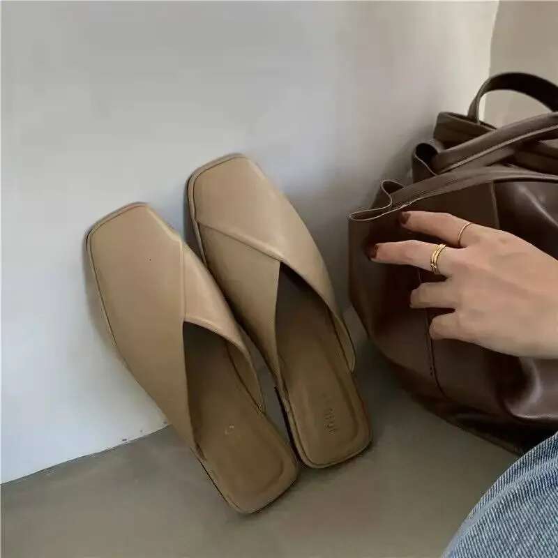 Designer Comfortable Women's Mules Shoes Slippers Elegant Sandals Woman Fashion With Chic Point Hot Leather Summer New Low