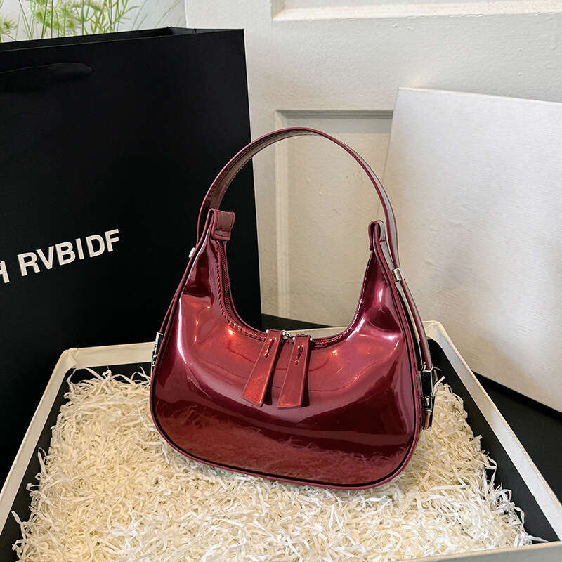cd New Handheld Crescent for Women, High end Versatile Underarm Bag, Fashionable and Casual Commuter Single Shoulder Dumpling Bag