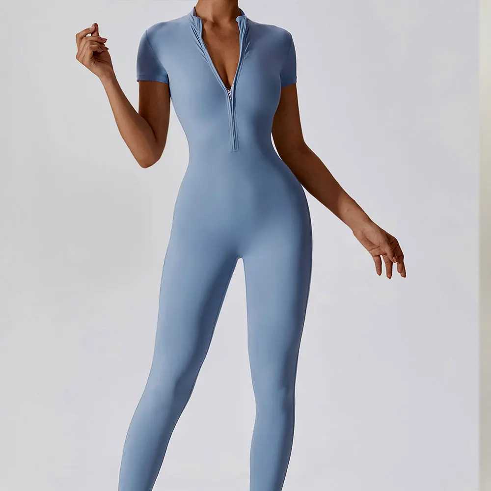 New yoga clothing set sports set womens fitness suit gym set womens training Siamese fitness set womens sports suit W250326