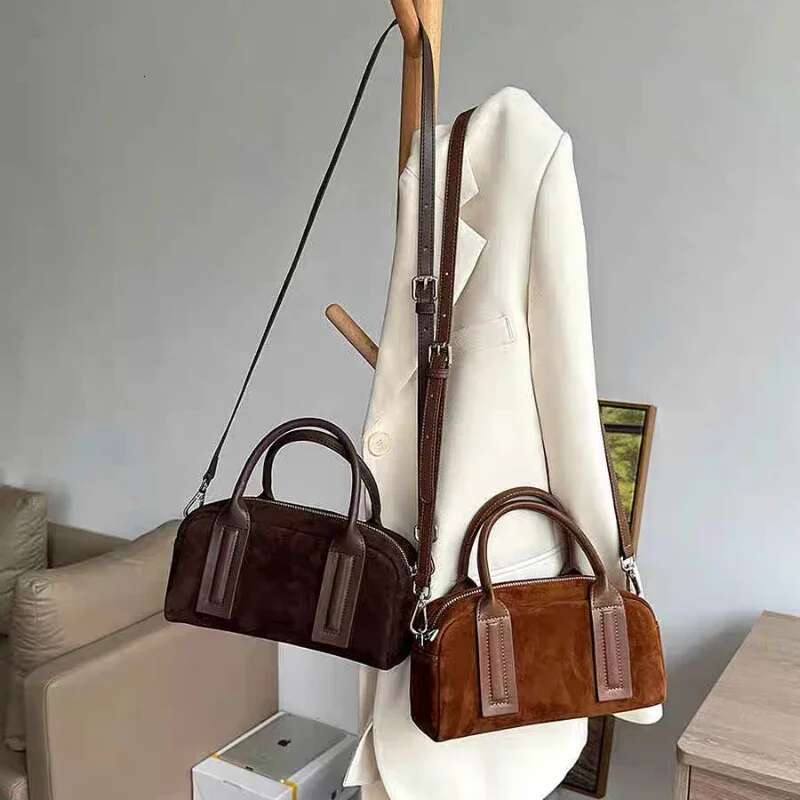 Retro Suede Boston Pillow Pack Women Brand Designer Shoulder Bowg Bag 2024 Autumn Winter High Street Fashion Crossbody Bags