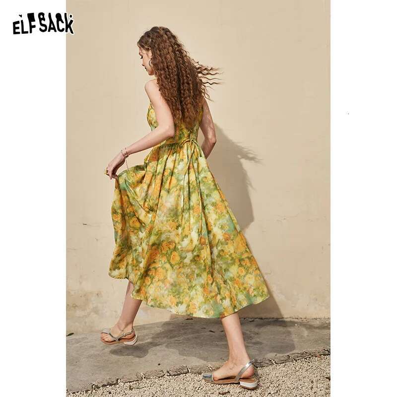 ELFSACK French retro oil painting printed camisole with waistband, light and sexy summer vacation dress