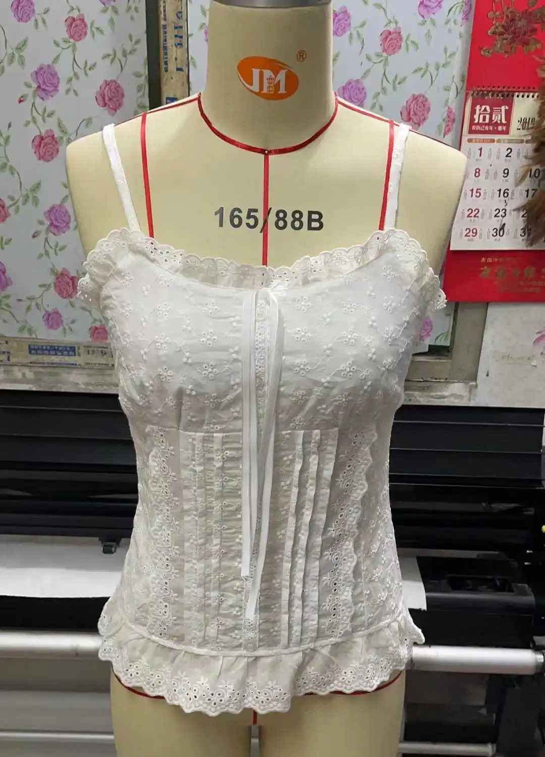 Retro punk emoticon streetwear casual Grunge Harajuku crop top 2000s Y2k style tank top Gothic graphic printed white sleeveless 250321
