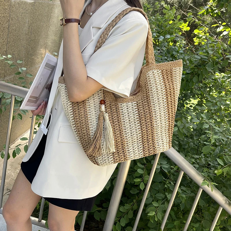 Summer Single Shoulder Commuting Woven Bag Large Capacity Beach Bag Leisure Grass Woven Bag For Women 250325
