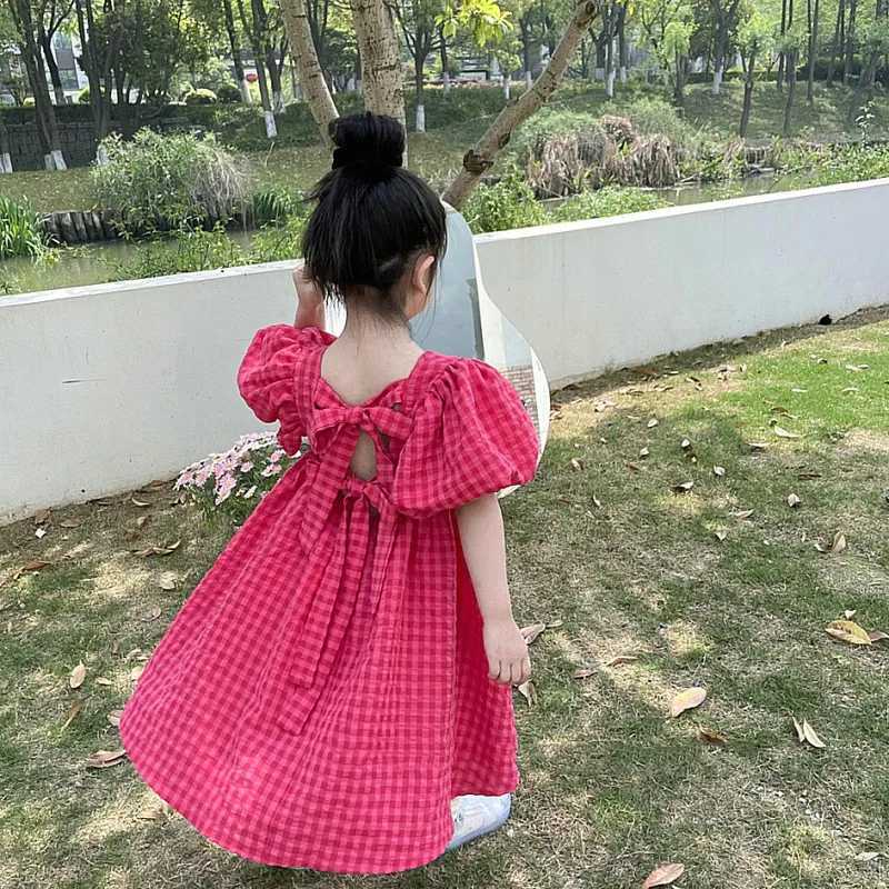 Grid bandage bow red fluffy sleeves childrens dress girls clothing childrens clothing cute princess dress girls 3t-7t years W250326