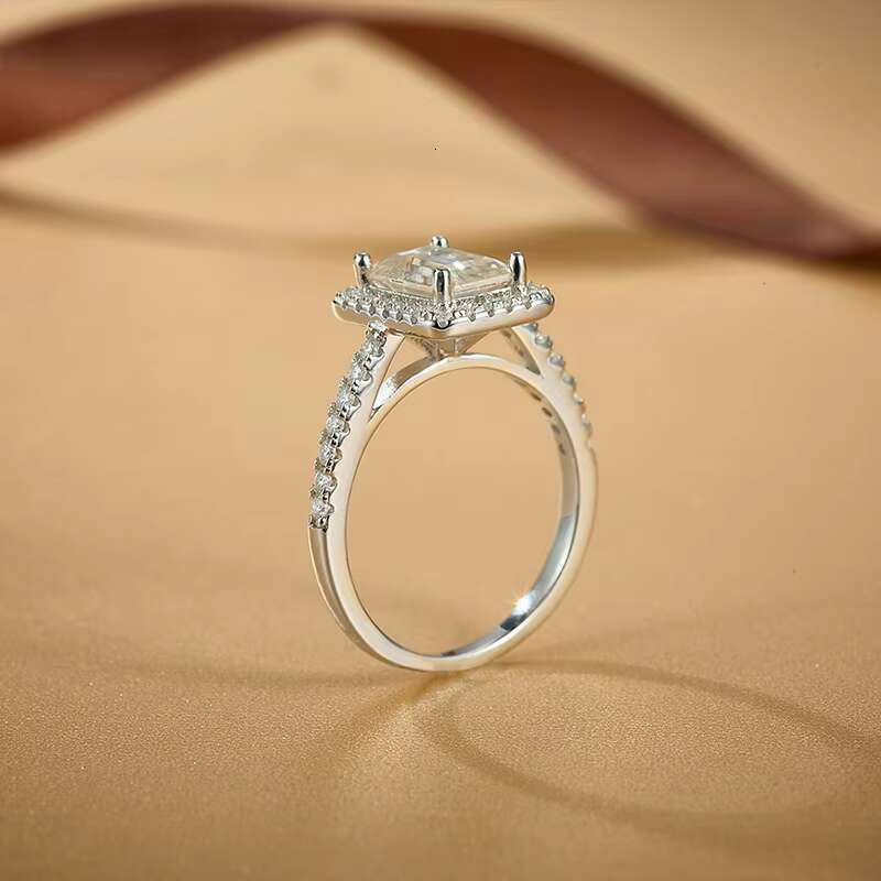New Arrival 2Carat Halo Emerald Cut Moissanite 925 Sterling Silver Ring for Women Moissanite Wedding Ring Girl