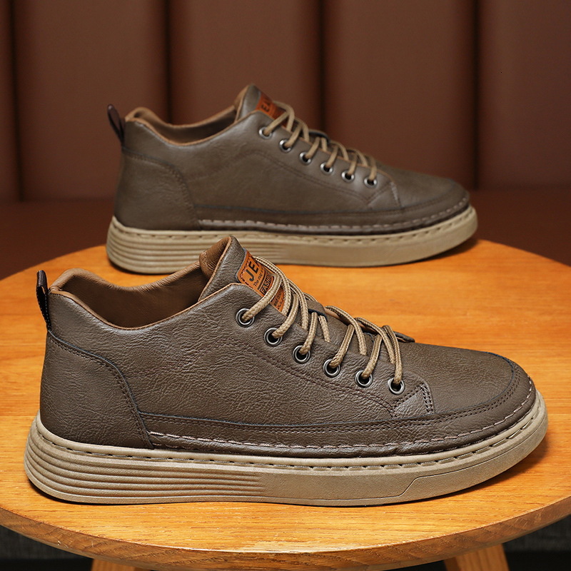 2025S New Trend Designer Spring New Breathable Waterproof Anti Slip Men S Korean Style Trendy And Versatile Black Leather Shoes Casual Board Shoes