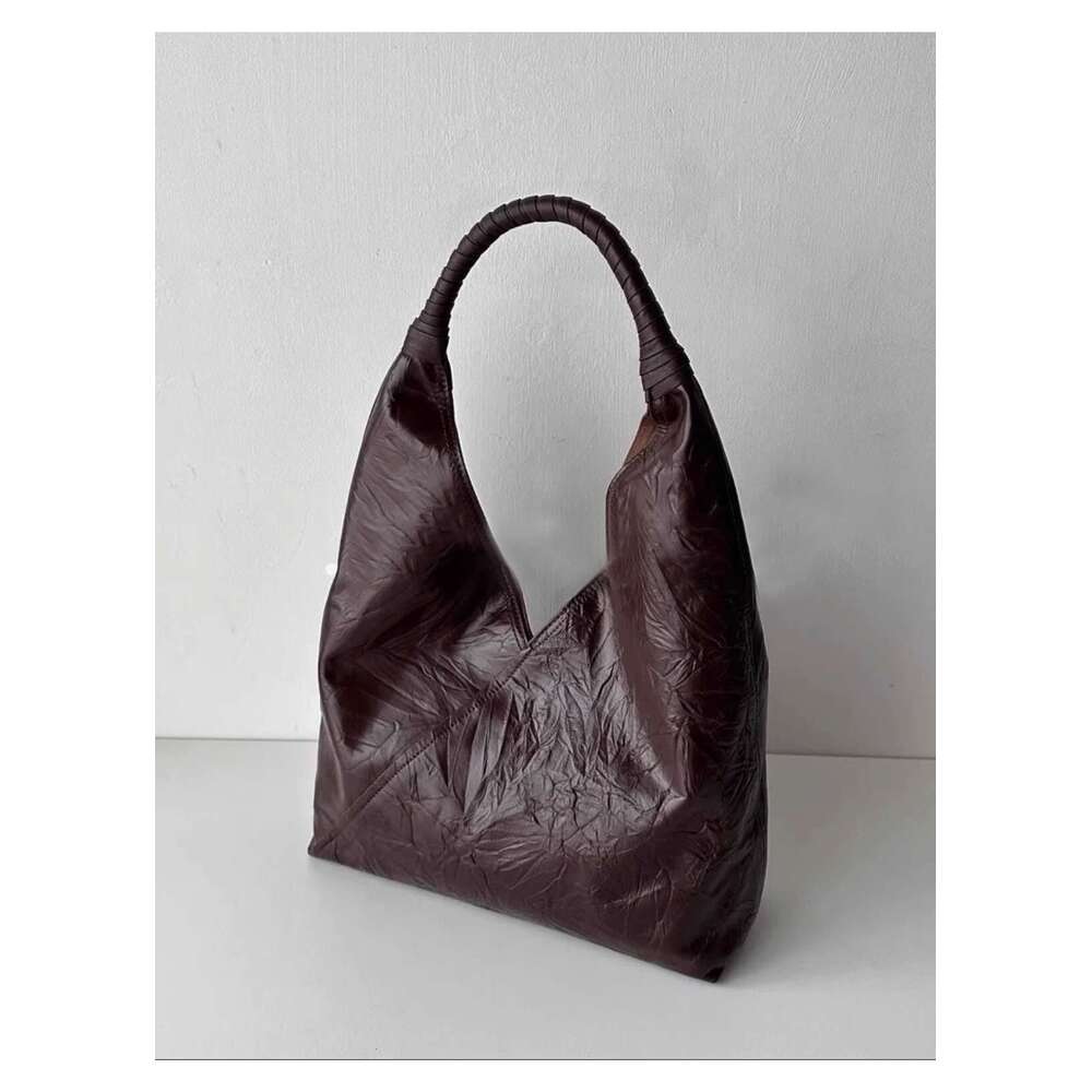 Women's Bags Women's Bags Super Hot Water Bucket For Women New Style, Popular This Year, High-End Sense, Niche Pleated Single Shoulder Tote 