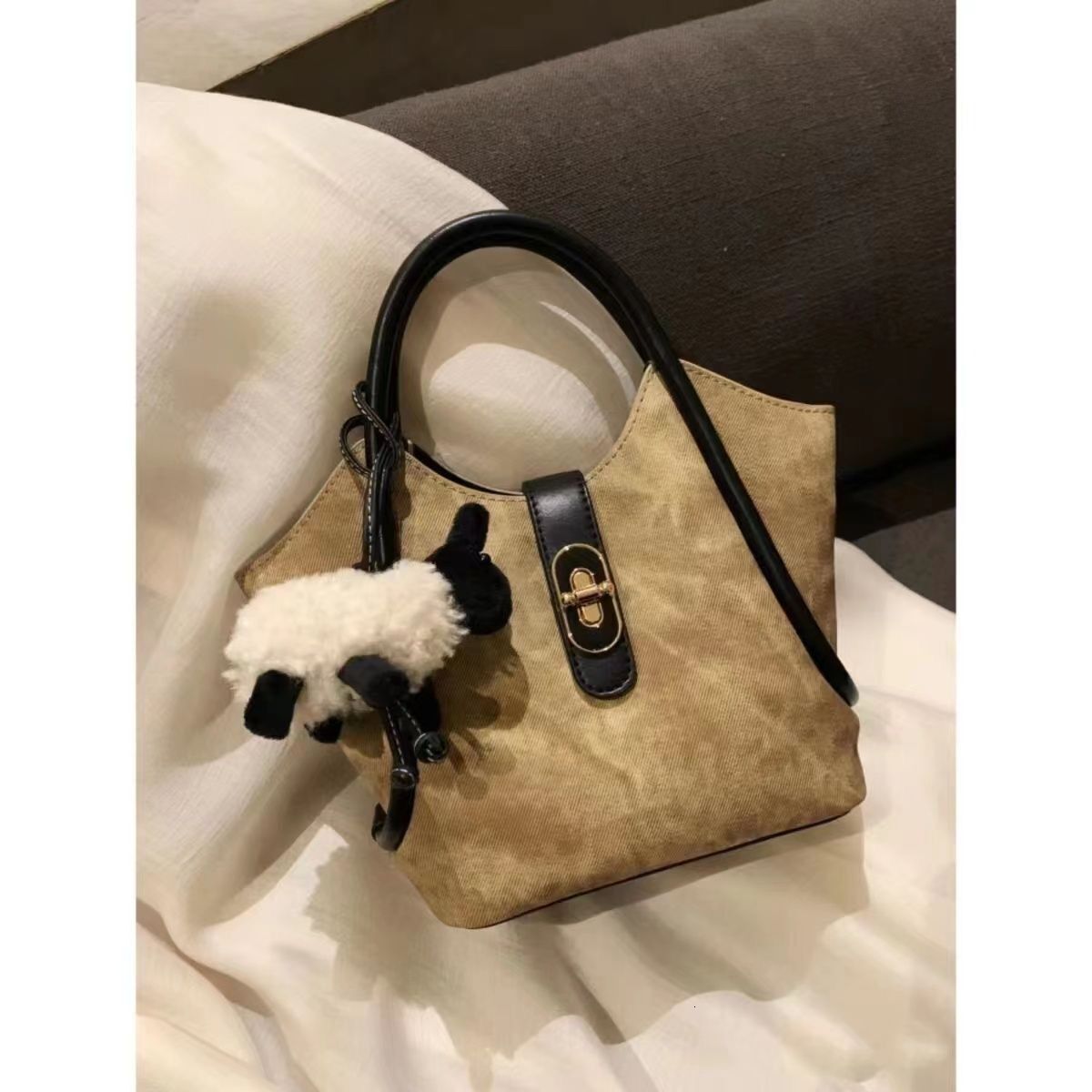2025S Fashion Designer High End And New Chinese Style Bucket Bag Women S Large Capacity Versatile Handbag Niche Commuting