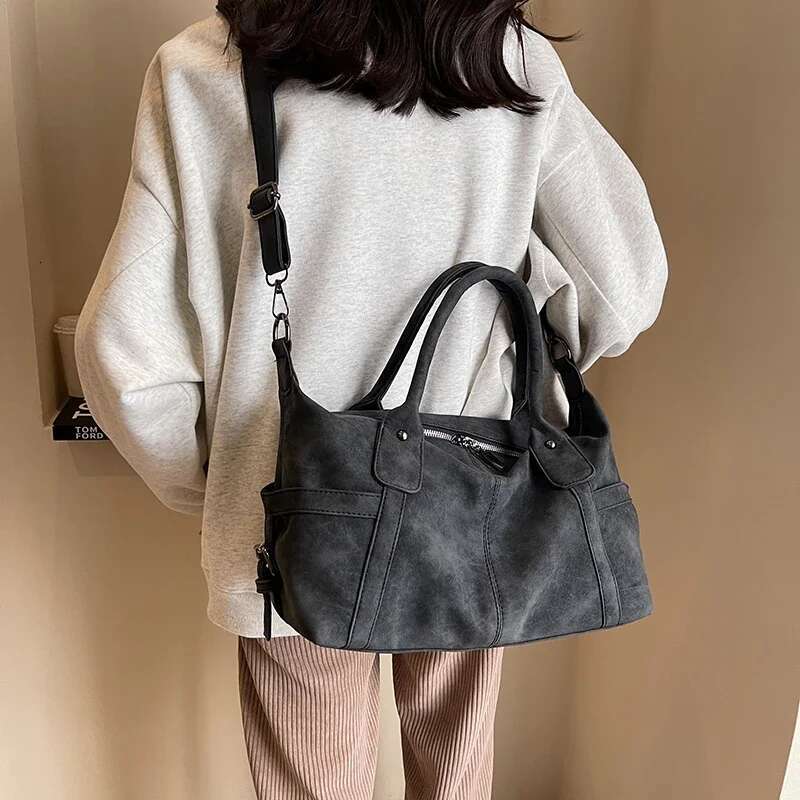 LEFTSIDE Retro Design PU Leather Shoulder Bags For Women 2023 Korean Fashion Big Armpit Female Crossbody Bag Handbags