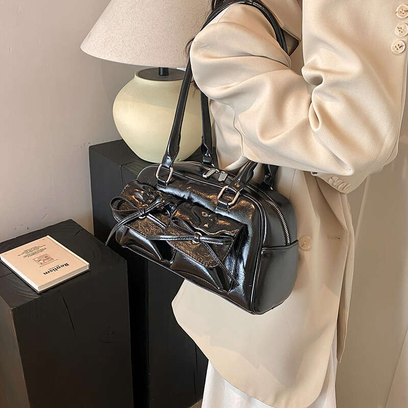 3b Small high-end single shoulder with high aesthetic value, ballet style bow, autumn new women's bag, exquisite and fashionable crossbody bag
