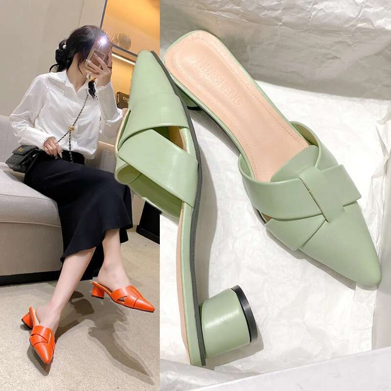 2025 Summer New Ribbed Decoration Designer Fashion Slippers Round Heels Casual Sweet High Heels Women's Sandals