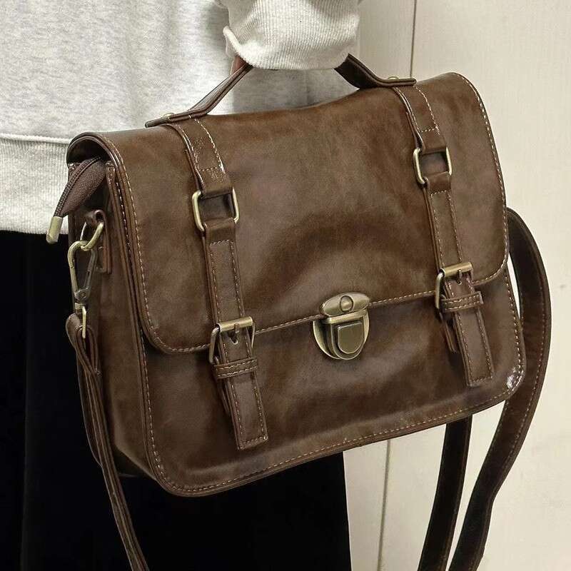 Student backpack, autumn and winter buckle mailman college style class bag, fashionable commuting briefcase, crossbody