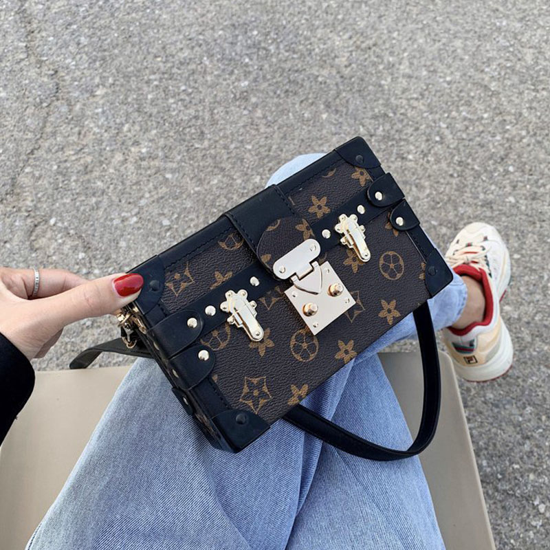 Vintage Printed Ladies Box Bag High Appearance Level New Luxury Retro Bag Flower Printed Square Bag Single Shoulder Ladies Bag wholesale